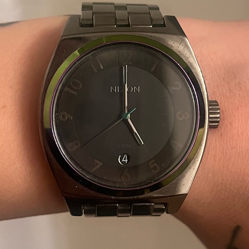 Gunmetal Oil Spill Nixon Watch